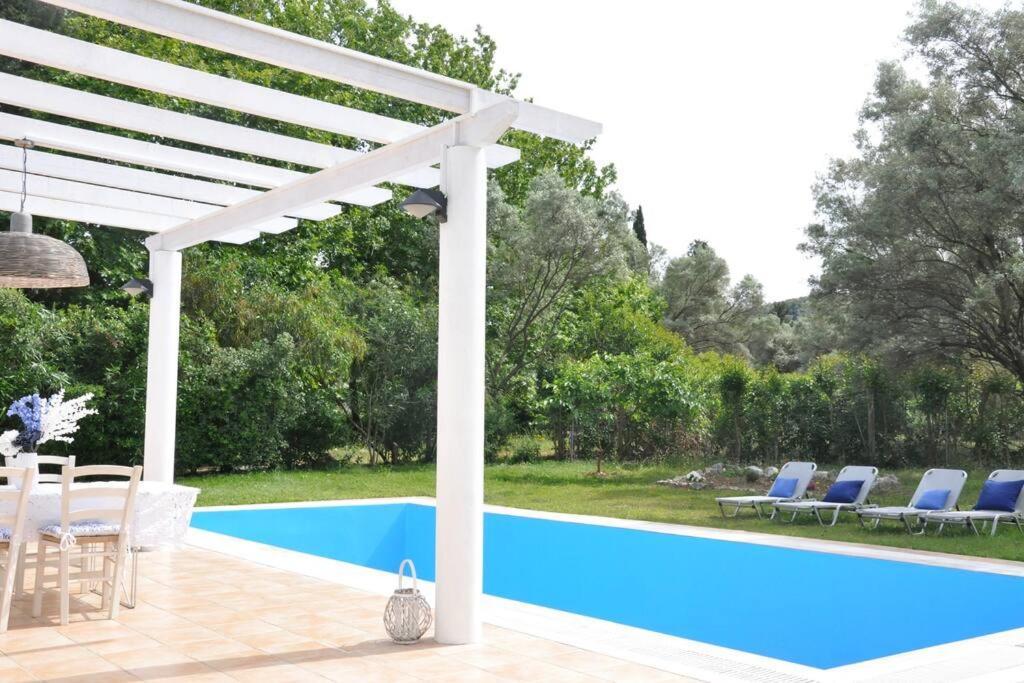 Villa Erietta Near Lefkas Center Apolpaina Exterior photo