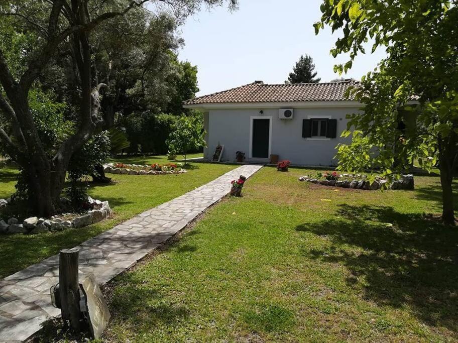 Villa Erietta Near Lefkas Center Apolpaina Exterior photo
